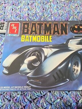 1989 AMT ERTL Batman Batmobile Model Kit 1:25 Scale Black #6877 TM & DC Comics